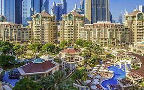 Swissotel Al Murooj Dubai